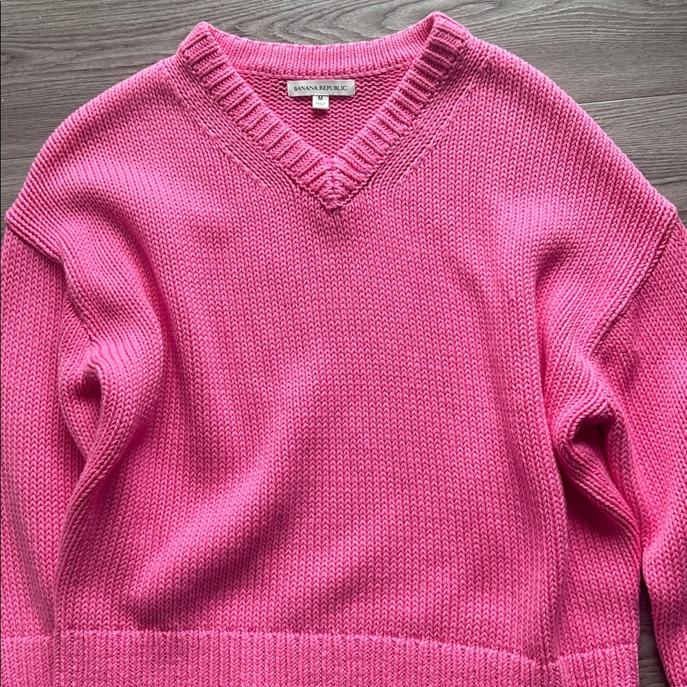 Banana republic Women's V-Neck Sweater in Bright Pink, cotton - Picture 3 of 5